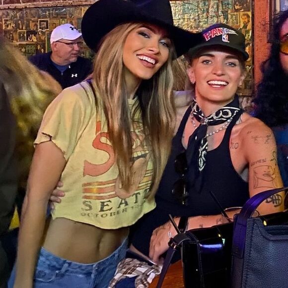 Black cowboy hat - Picture 4 of 12